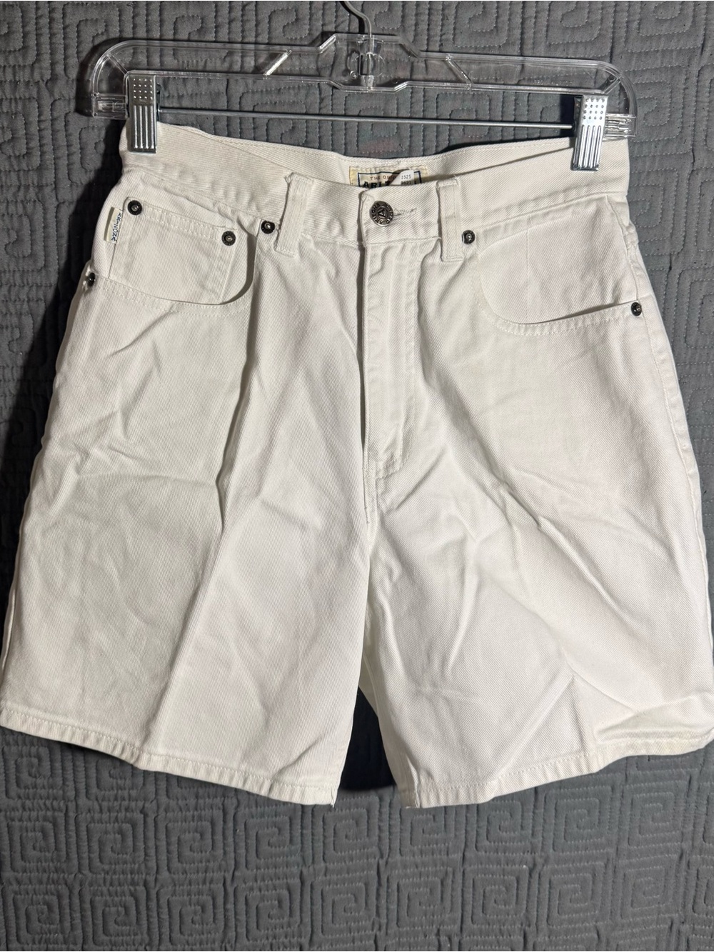 Vintage Arizona Jean Company Womens White Denim Mom Shorts High Rise 7 Cotton
